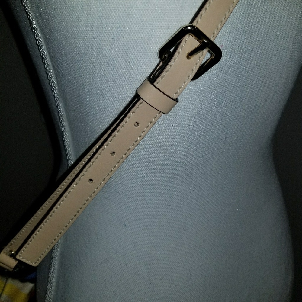 Authentic Kate Spade - Picture 3 of 8